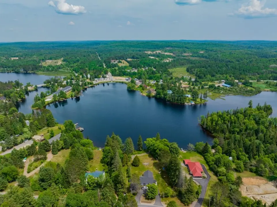 Aerial view of Kearney, Ontario and its lake