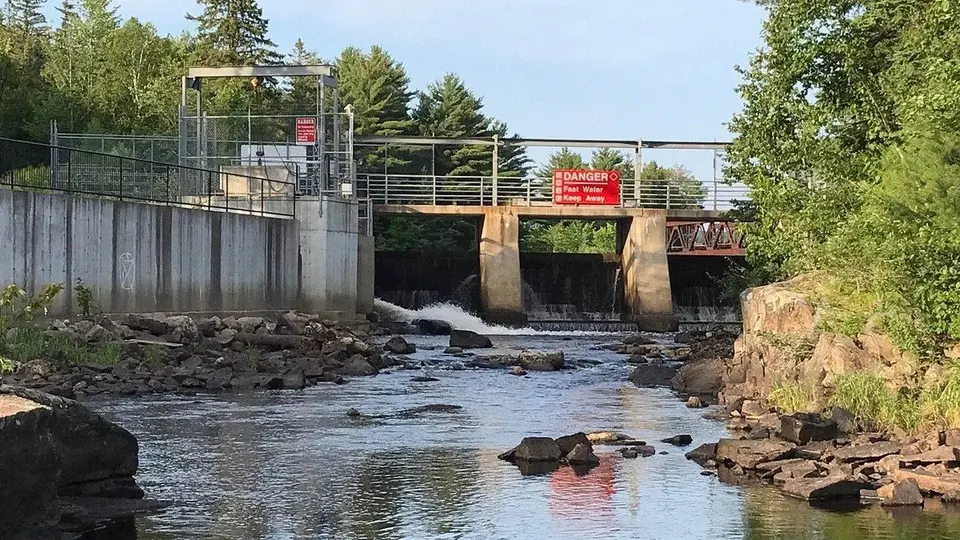 South River Dam and the river in South River, Ontario